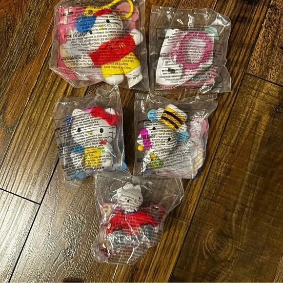 NWT Vintage 2000 McDonald’s Sanrio Hello Kitty Toy Lot of 5 Happy Meal 1,2,3,4,6 - Picture 4 of 5